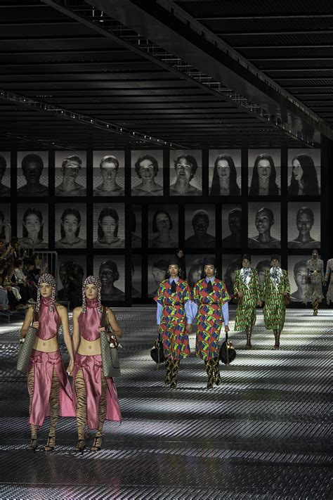 gucci fashion show san francisco|gucci fashion show history.